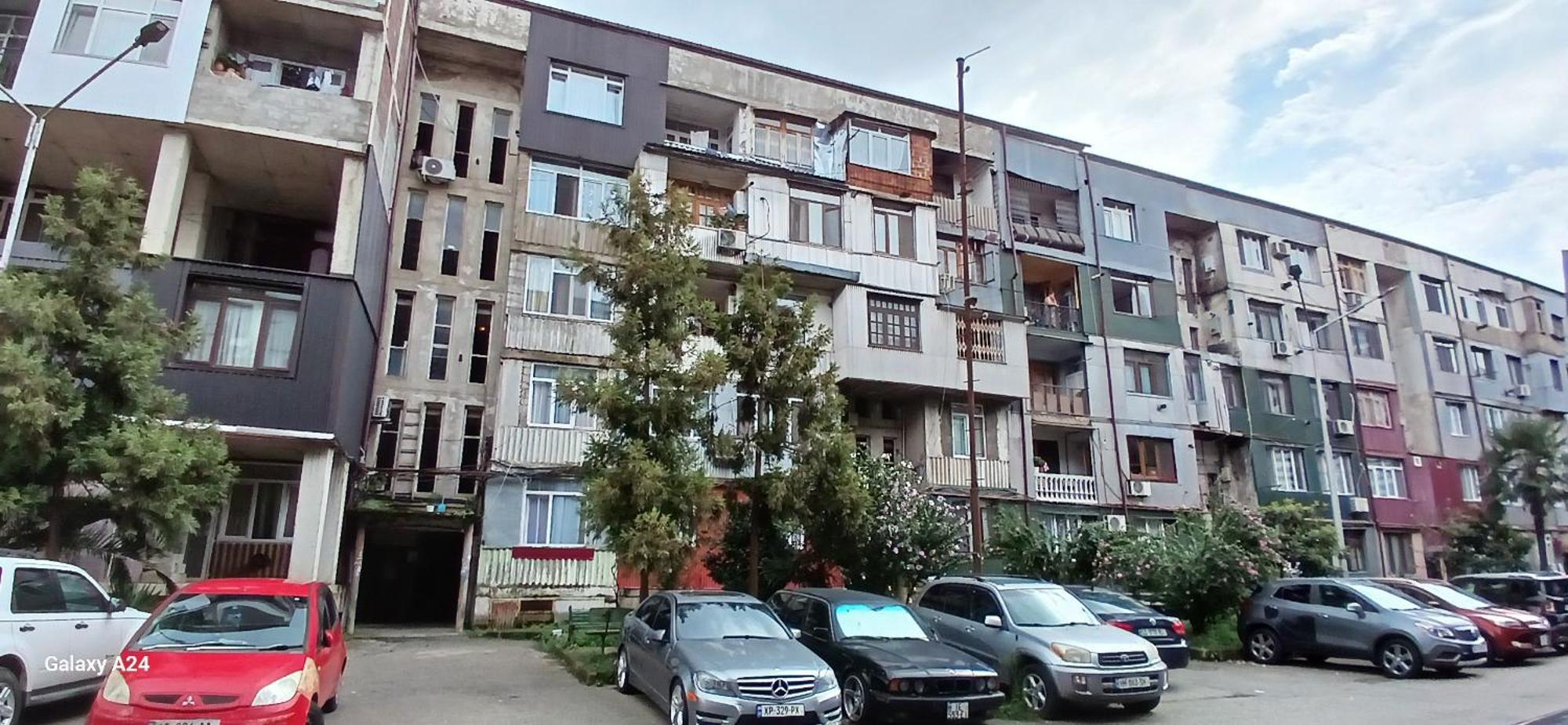 Bright And Cozy Apartment باتومي المظهر الخارجي الصورة