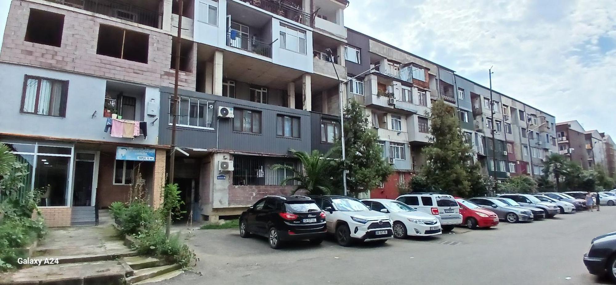 Bright And Cozy Apartment باتومي المظهر الخارجي الصورة